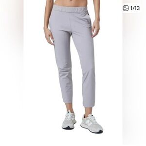NWOT Vuori Women's Light Gray Miles ankle Pants size XS sold out color